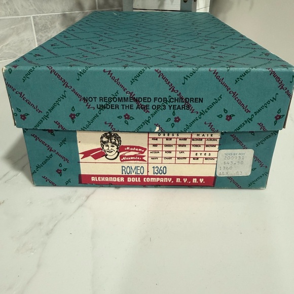 Madame Alexander Romeo Doll 1360 with Red Tights NIB w/ Tags & receipt - Picture 7 of 8